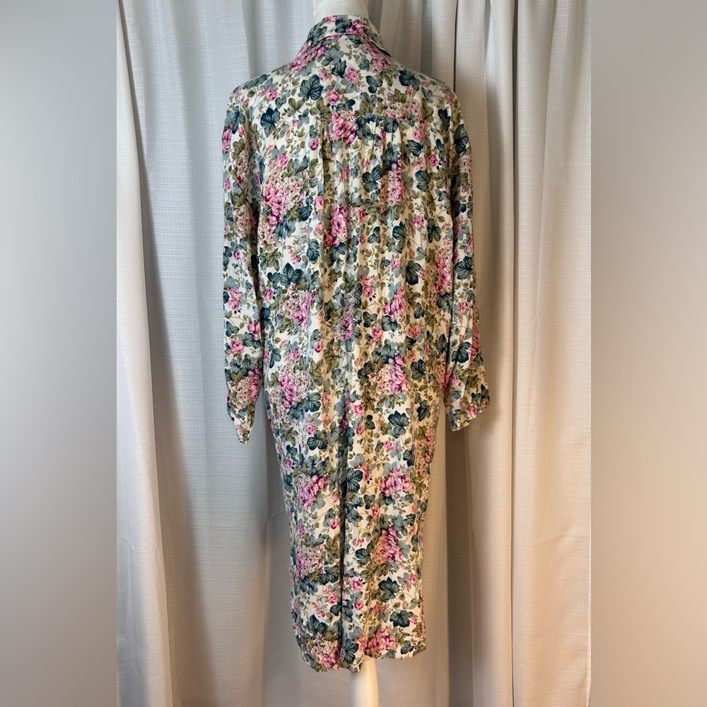Vintage White/Gold Tag Vintage Victorias Secret Floral and Lace Sleep Shirt r15 - Picture 4 of 7